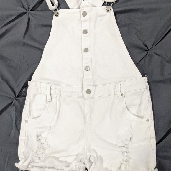 Tractr Other - Girls Tractr distressed Overalls size:16
